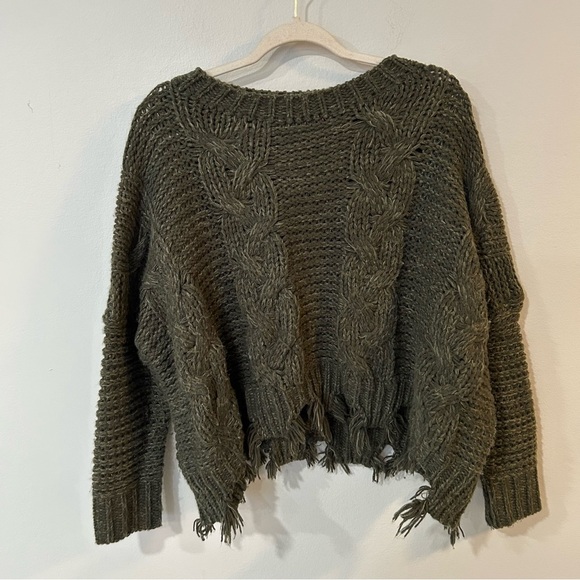 She + Sky Sweaters - She+Sky Khaki Green Loose Knit Pullover Oversized Sweater Women’s One Size